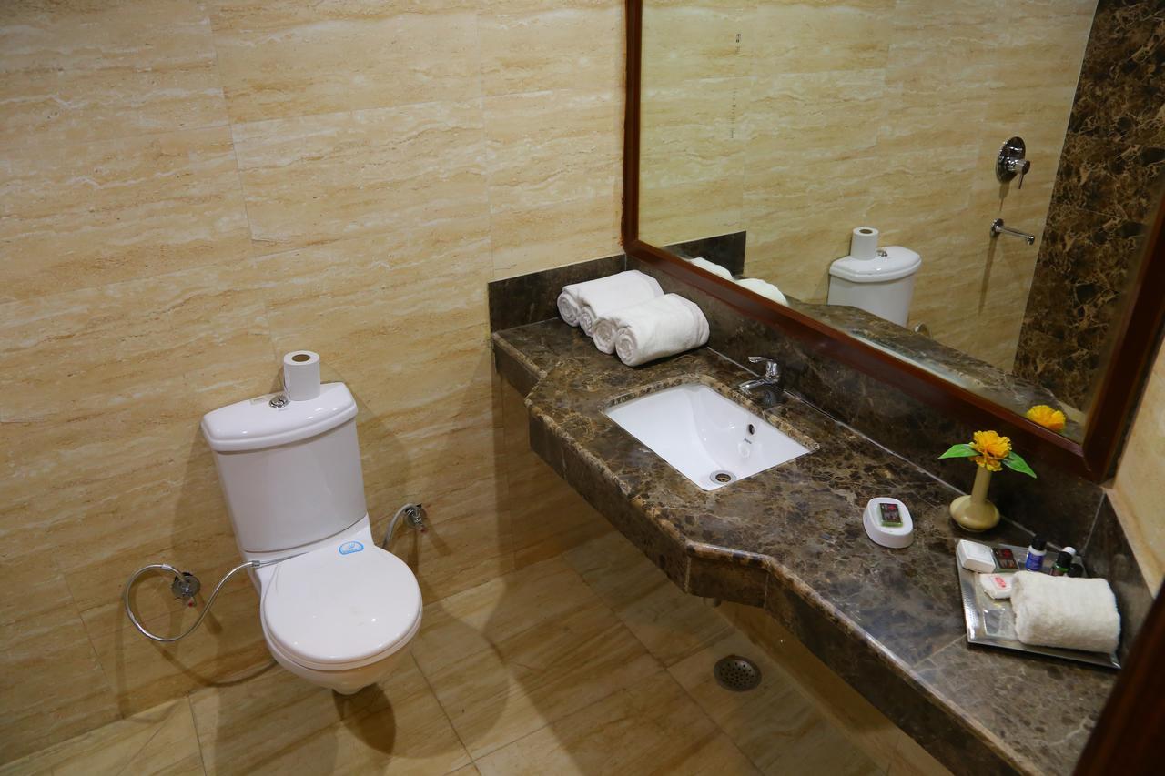 Magsons Resorts Vrindavan Kosi Luaran gambar